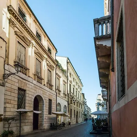 Guest house Le Stanze Del Corso 2*